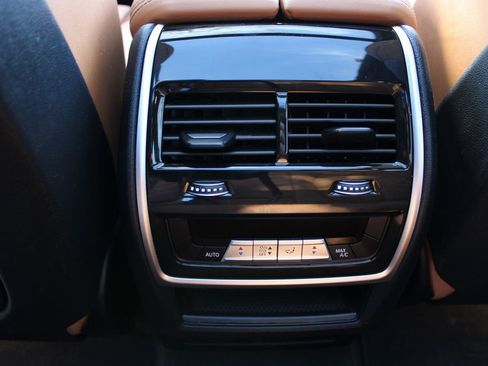 Used 2023 BMW X5 xDrive40i w/ Premium Package image 39