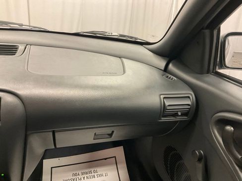 Used 2003 Chevrolet Cavalier Coupe w/ Preferred Equipment Group image 17