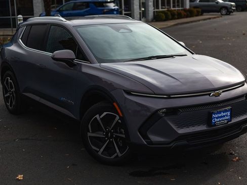 New 2026 Chevrolet Equinox EV LT image 2