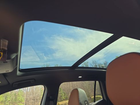 New 2026 Volkswagen Tiguan SEL R-Line image 29