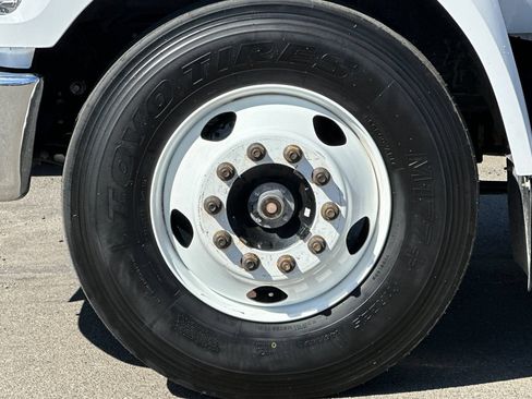Used 2023 Ford F650 2WD Regular Cab Super Duty image 22