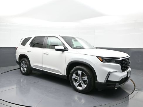 Used 2023 Honda Pilot EX-L image 4