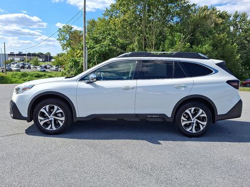 Used 2021 Subaru Outback Touring w/ Popular Package #2 image 4