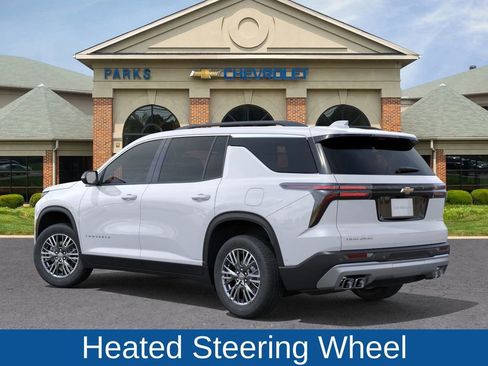 New 2026 Chevrolet Traverse LT image 4