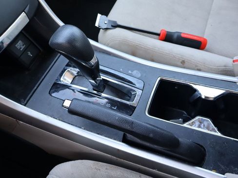 Used 2015 Honda Accord EX image 24