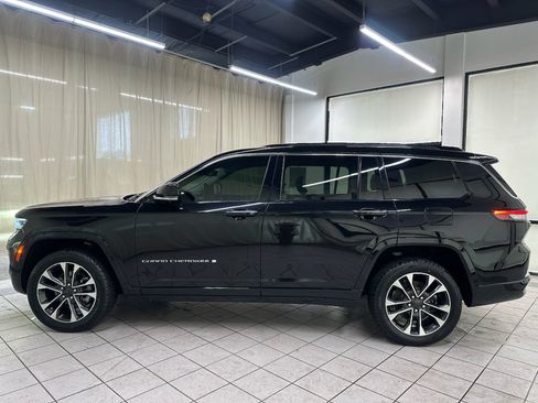 Used 2021 Jeep Grand Cherokee L Overland w/ Advanced Protech Group III AWD/4WD image 11