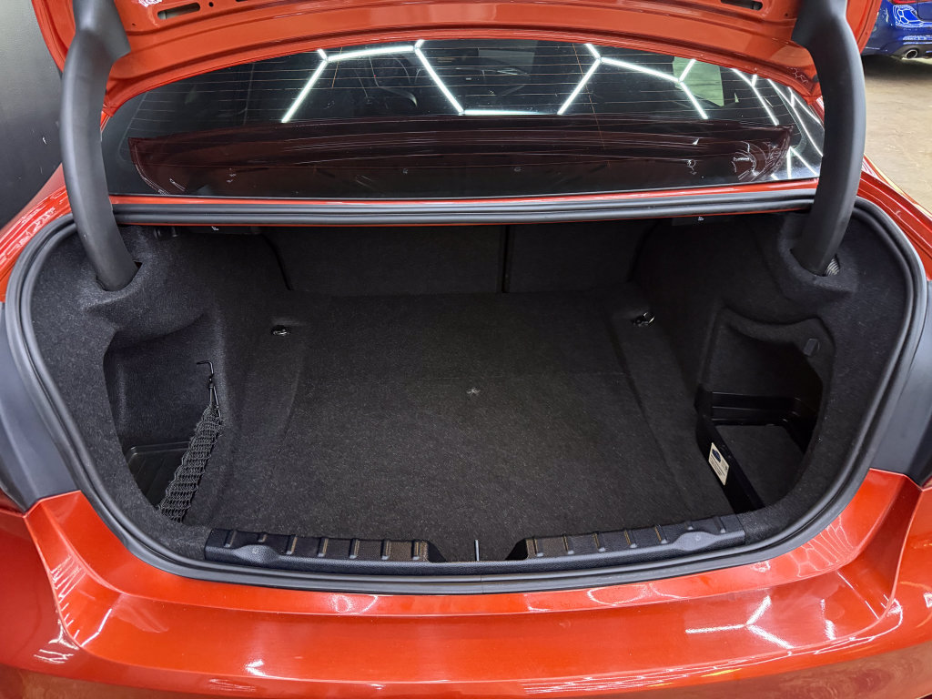 Used 2018 BMW M3 RWD image 27