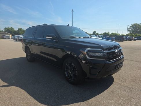 Certified 2023 Ford Expedition Max Limited AWD/4WD image 3