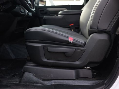 New 2026 RAM 5500 Tradesman w/ Chrome Appearance Group image 14