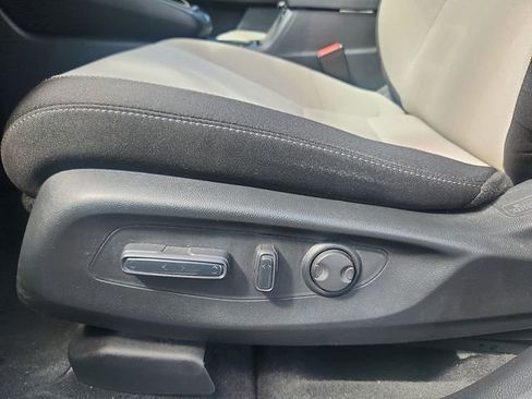 Used 2024 Honda CR-V EX image 23
