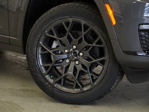 New 2025 Jeep Grand Cherokee L Summit w/ Obsidian Package image 4