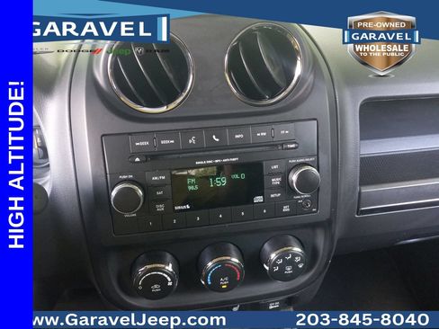 Used 2016 Jeep Patriot High Altitude AWD/4WD image 10