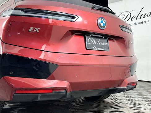 Used 2023 BMW iX xDrive50 w/ Ultimate Package 2 AWD/4WD image 25