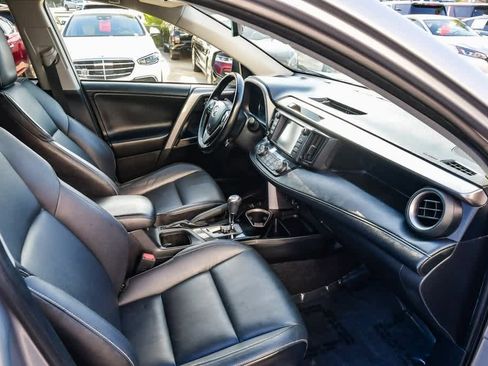 Used 2017 Toyota RAV4 Limited image 15