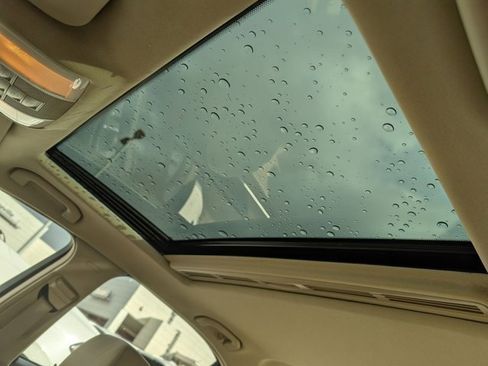 Used 2013 Mercedes-Benz C 300 Sport image 19