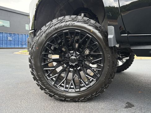 Used 2026 Chevrolet Silverado 1500 RST w/ Dark Appearance Package AWD/4WD image 19