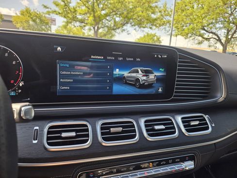 Used 2026 Mercedes-Benz GLE 580 4MATIC image 13