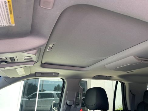Used 2019 Cadillac Escalade Premium Luxury RWD image 30