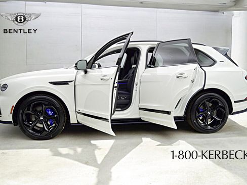 New 2025 Bentley Bentayga image 4