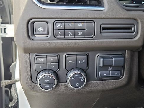 Used 2024 Chevrolet Tahoe Z71 w/ Off-Road Capability Package image 26