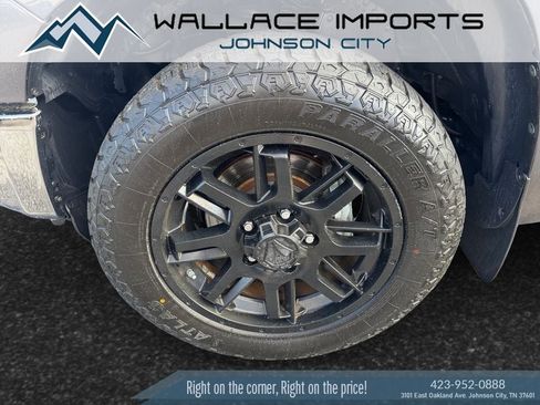 Used 2020 Toyota Tundra SR5 AWD/4WD image 9