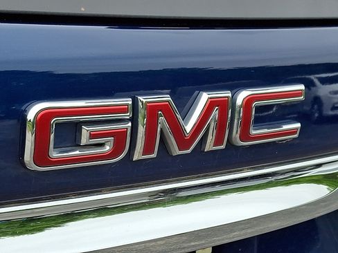 Used 2022 GMC Terrain SLE w/ Driver Convenience Package AWD/4WD image 31