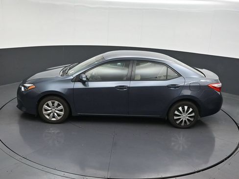 Used 2015 Toyota Corolla LE FWD image 16