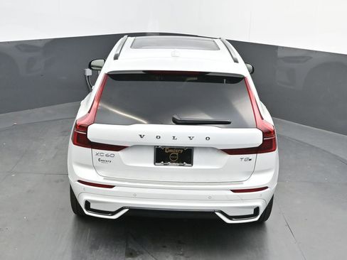 New 2026 Volvo XC60 T8 Core w/ Climate Package AWD/4WD image 27