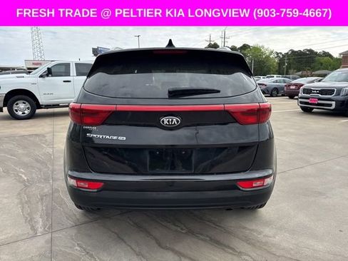 Used 2017 Kia Sportage LX w/ LX Popular Package image 6