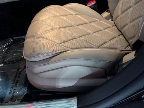 New 2025 Mercedes-Benz Maybach S 680 4MATIC image 4