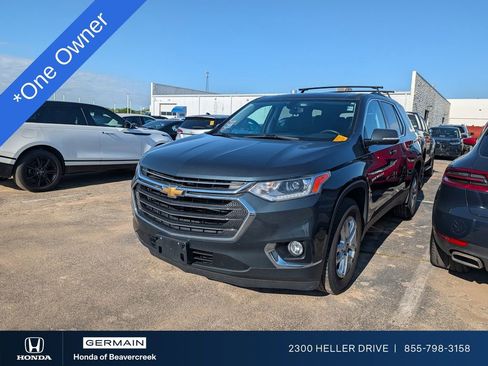 Used 2018 Chevrolet Traverse LT FWD image 1