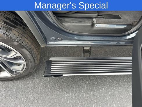 Used 2024 Jeep Grand Wagoneer Series III image 26