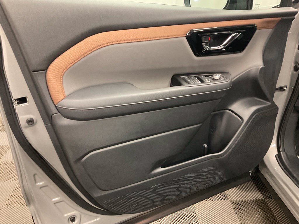 New 2026 Subaru Forester Sport AWD/4WD image 9