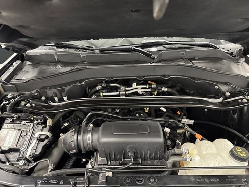 Used 2023 Ford Explorer ST-Line image 39