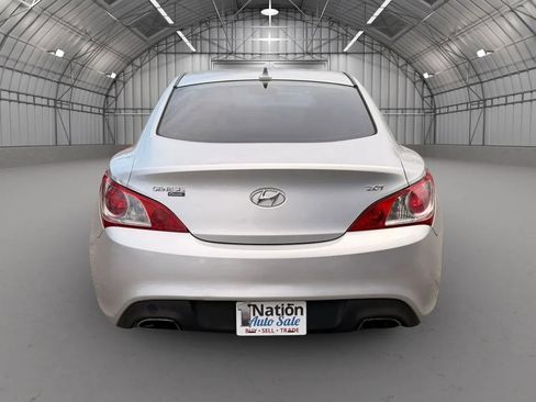 Used 2012 Hyundai Genesis 2.0T image 5