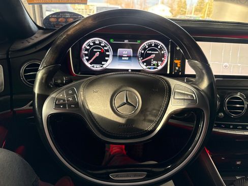 Used 2015 Mercedes-Benz S 63 AMG 4MATIC Sedan image 32