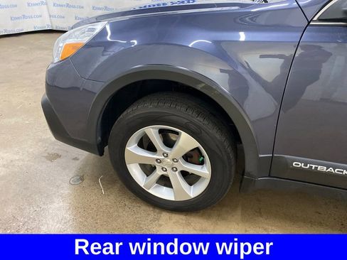 Used 2014 Subaru Outback 2.5i Limited w/ Moonroof Package image 16