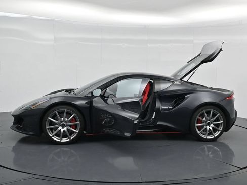 Used 2025 Lotus Emira RWD image 22