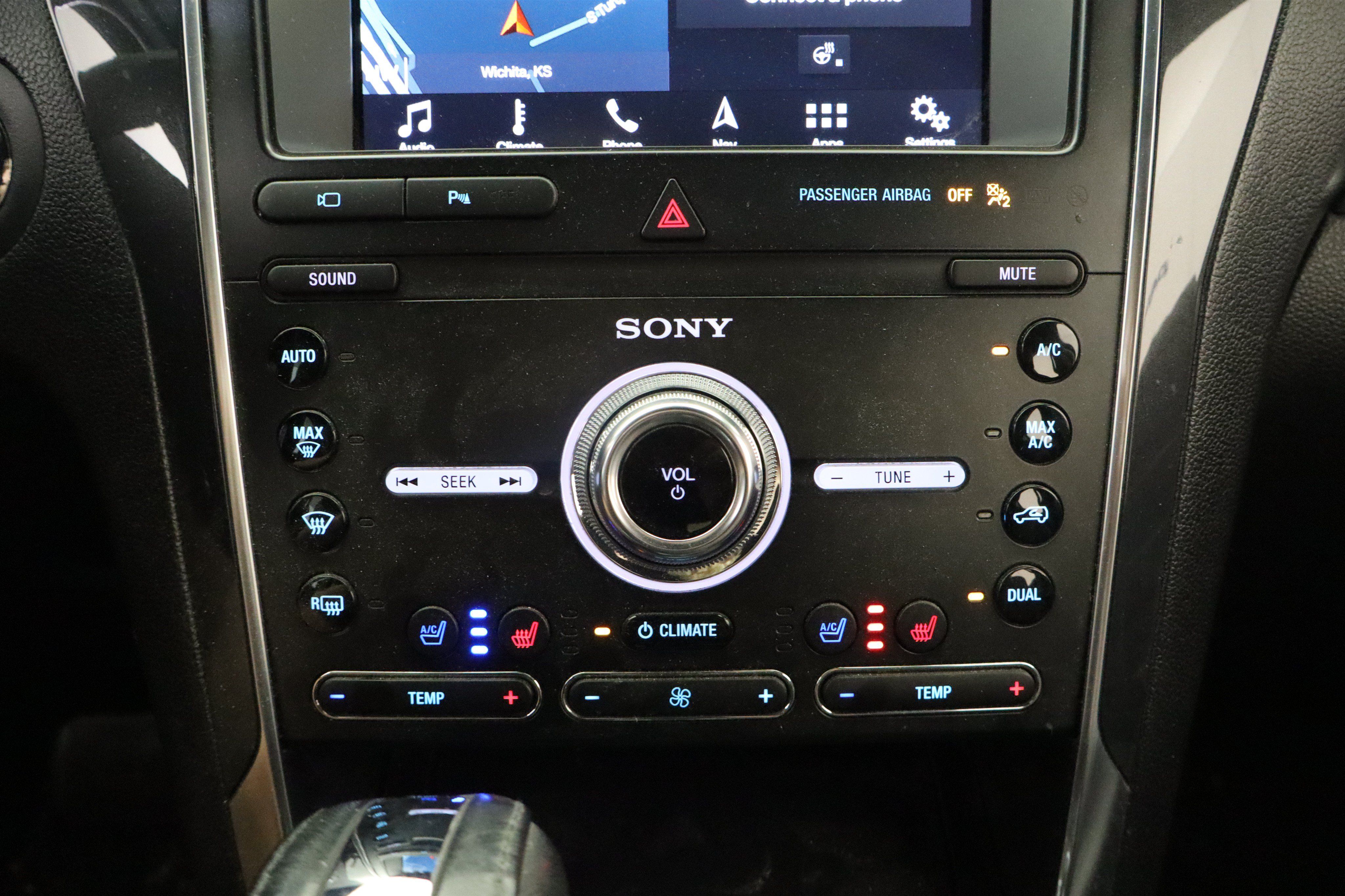 Used 2019 Ford Explorer Limited w/ Class III Trailer Tow Package AWD/4WD image 26