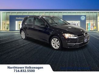 Used 2020 Volkswagen Golf 4-Door video 1