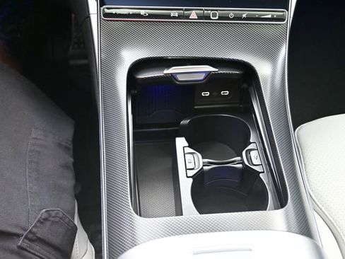 New 2025 Mercedes-Benz C 300 Sedan image 13