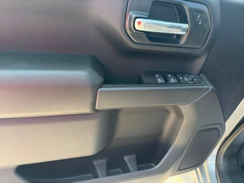 New 2026 Chevrolet Silverado 1500 Custom Trail Boss w/ LPO, Dark Essentials Package AWD/4WD image 17