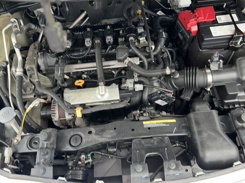 Used 2021 Nissan Versa S image 31