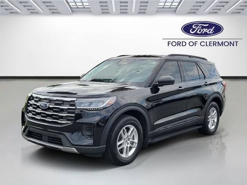 Used 2026 Ford Explorer Active RWD image 2