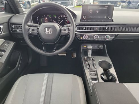 Used 2025 Honda Civic Sport image 12