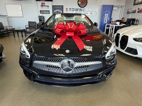Used 2017 Mercedes-Benz SL 550 image 7