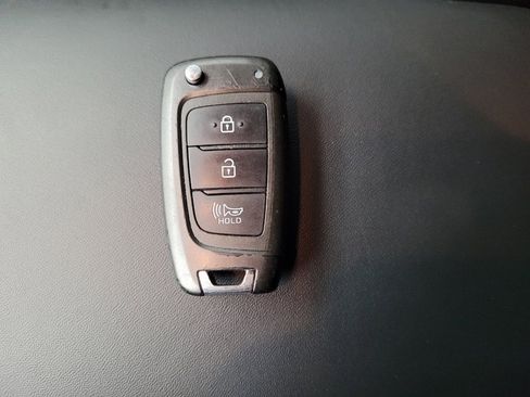 Used 2023 Hyundai Santa Fe SE w/ Cargo Package image 32