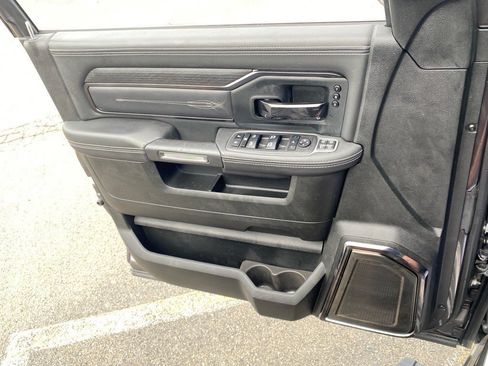 Used 2024 RAM 2500 Limited image 22