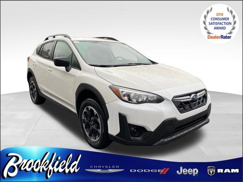 Used 2023 Subaru Crosstrek 2.0i image 1