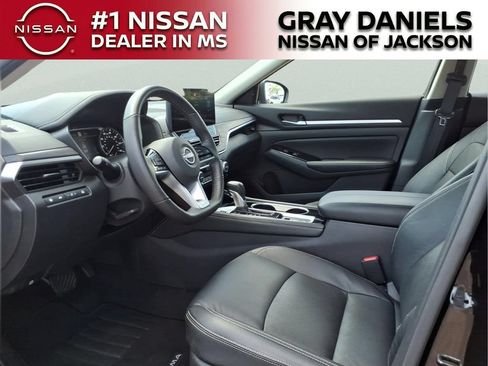 Certified 2025 Nissan Altima 2.5 SL FWD image 25